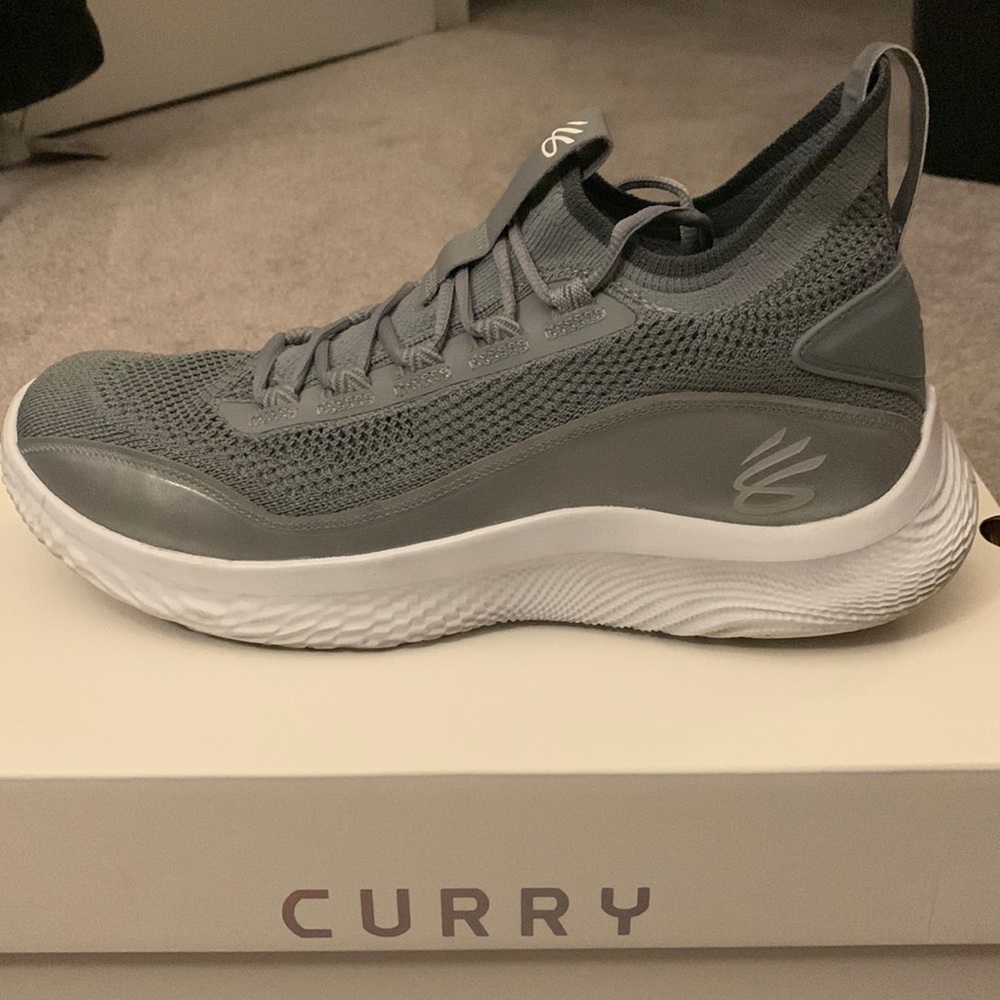 Curry 8 “Shine”